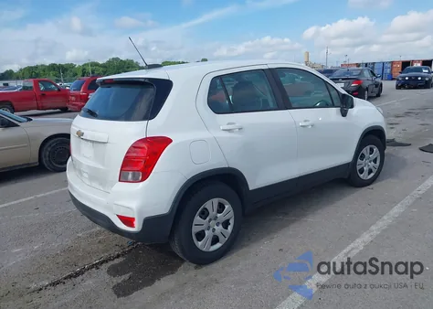 2017 Chevrolet Trax Ls z USA, uszkodzony, nr VIN KL7CJKSB8HB208001